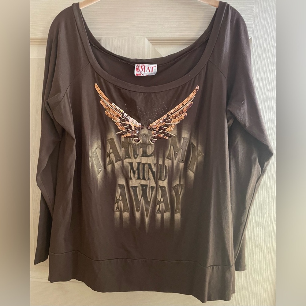 mat. Brown Long Sleeve Top with Sequin Wings